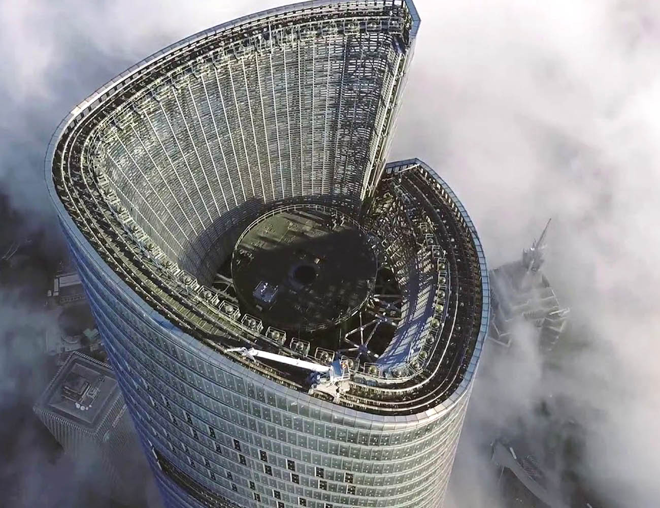 Shanghai Tower, China Vexcolt